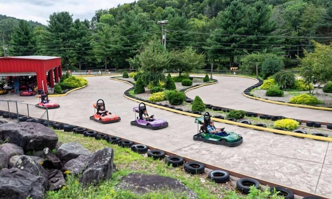 Circleville Resort | Living the Lodge Life! 2 Convenient Units, Free Parking, 2 Onsite Pools