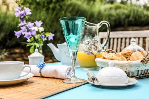 Saint-Andre-dAllas Bed & Breakfast | lO GORISSADO - La ferme du glandier