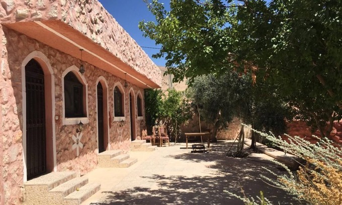 Wadi Musa House | Local Bedouin house with Local Bedouin