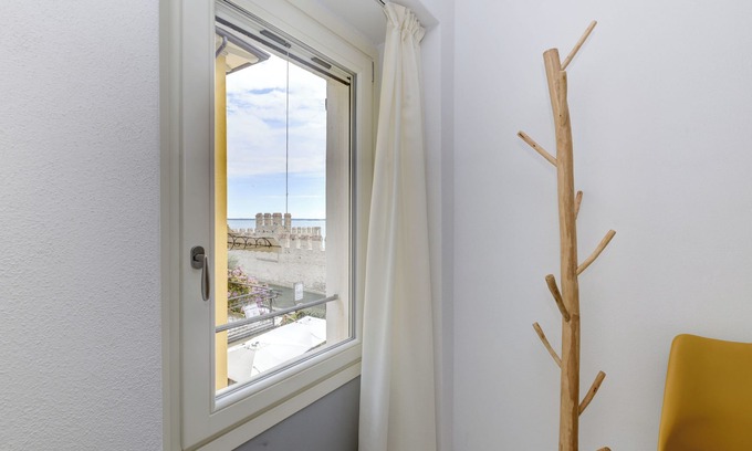 Sirmione Old Town House | Locanda Carolina - Valerio Catullo