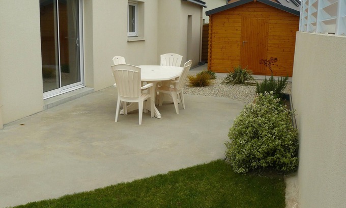 Granville House | LOCATED HOLIDAY HOUSE GRANVILLE - 1.1 KM FROM THE SEA OF DONVILLE LES BAINS