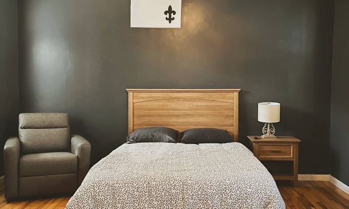 Soulard Apartment | Located in the heart of Soulard, walking distance from many attractions.