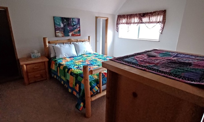 Susanville House | Located on Eagle Lake's north shore in Lassen County.