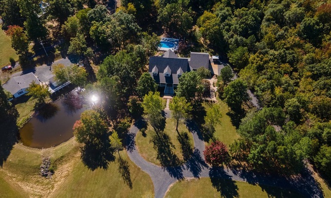 Mena House | Location! 12 acre private estate, 6 MI. to Wolf Pen Gap! 5 miles to Mena!