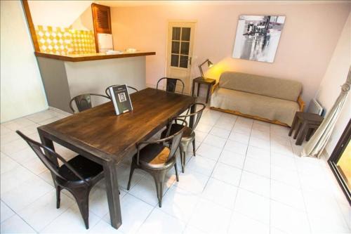 Calvi Apartment | location de vacances figuier avec jardin barbecue piscine chauffée à Calvi