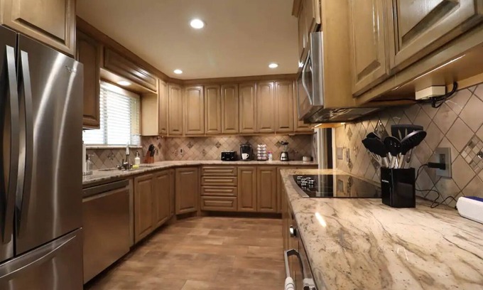 South Side House | Location is Key when making your decision to stay in CC TX.