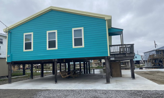 Grand Isle House | LOCATION, LOCATION, TOTALLY RENOVATED, ON THE WATER, TWO 28' COVERED SLIPS