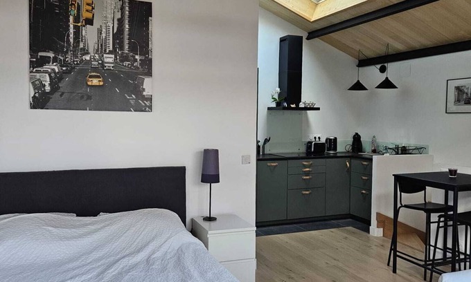 Montreuil Apartment | Location Studio Atypique Montreuil