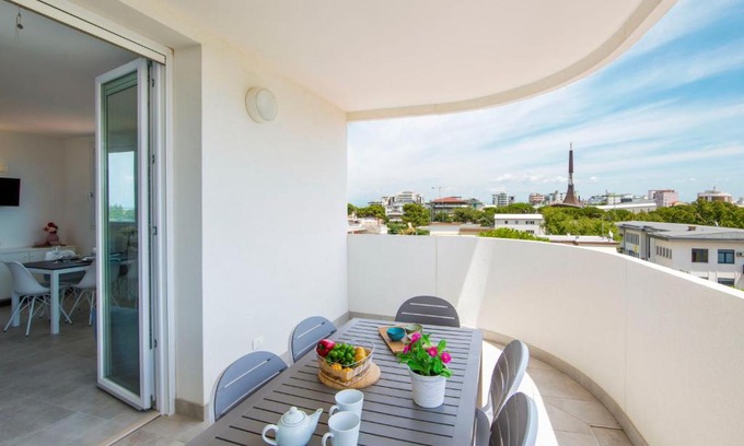 Lignano Sabbiadoro Apartment | Locazione Turistica Torre Bianca-1