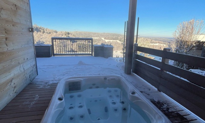 Anould Ski Chalet | Lodge atypique cocooning au calme face à la nature avec spa privatif