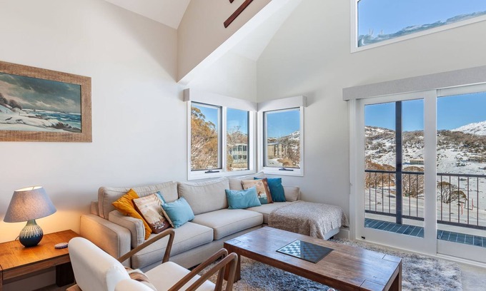 Perisher Valley Resort | Lodge Chalet (for 6), The Stables Resort Perisher