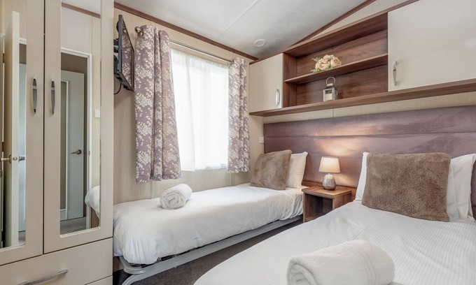 St. Andrews House | Lodge No 39 | Stewart's Resort Cameron