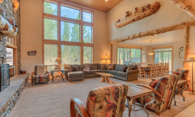Sunriver House | Lodge Retreat, AC, Hot Tub, Pet Friendly (with fee), SHARC, 20 Sleeper