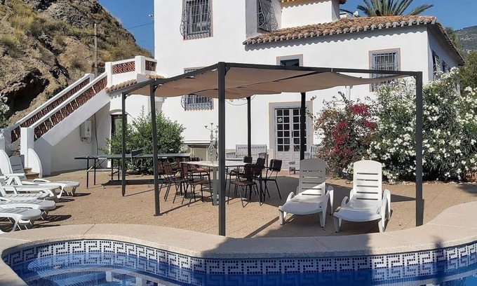 Finestrat Villa | Lodge Villa - Perfect for families with mountain views and pool