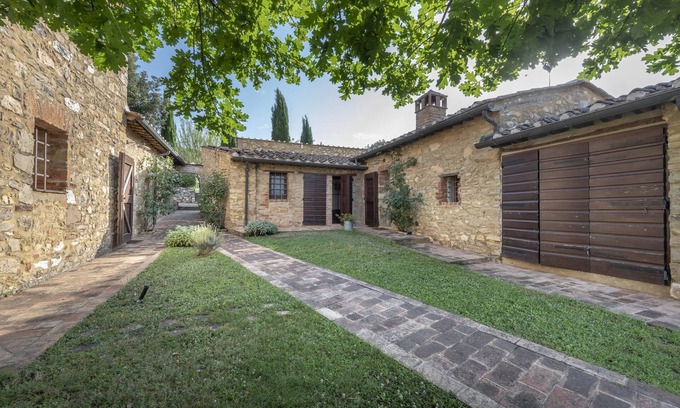 Simignano Apartment | Lodging in Casole Elsa,Siena,pool,Wi-Fi,terrace,barbecue,children friendly,6pers