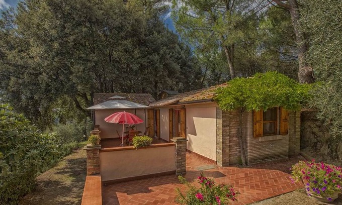 Montaione Apartment | Lodging in Montaione,ground floor,large terrace,Pool,Wi-Fi,children playground