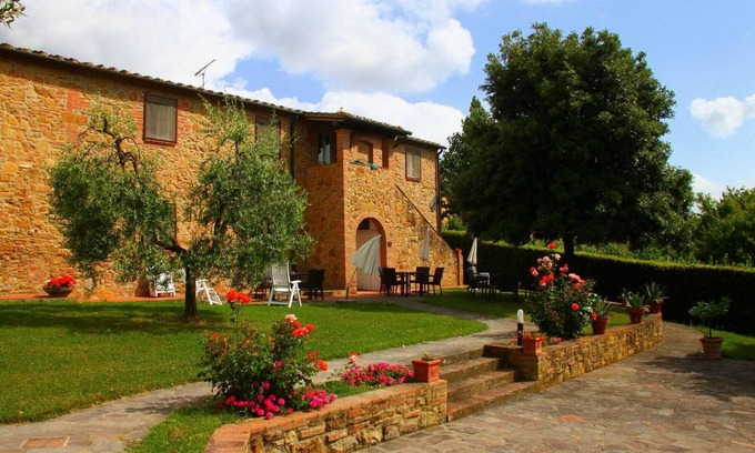 Montaione Apartment | Lodging in Montaione,pool,children pool,Aircon,ideal for families, sleep 8