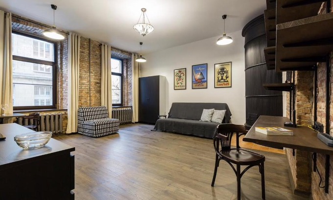 District No. 7 Apartment | Loft apartment Library/University