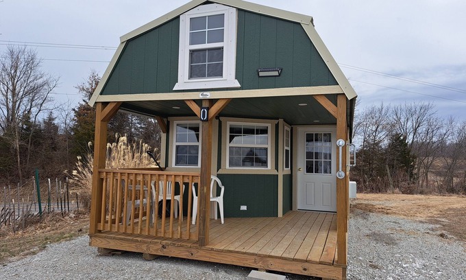 Buchanan County Cabin | Loft Cabin on the Farm