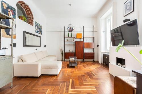 Central Station Apartment | Loft Design Milano Center, Shopping Area, AC, WiFi, Subway M1 and M2, airport connected