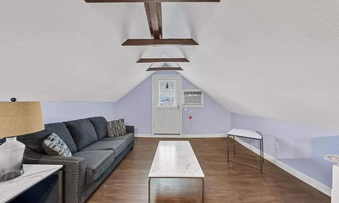 North Hyde Park Apartment | Loft - Enjoy peaceful living in downtown