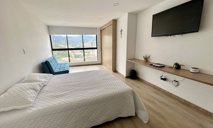 Manizales Apartment | Loft in Santander Avenue + Mountain view