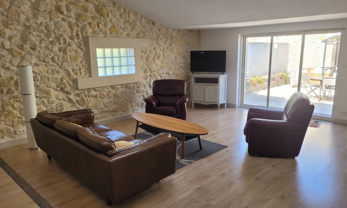 Salles-d'Aude House | Loft Porte Sud 140 m² (South door loft)