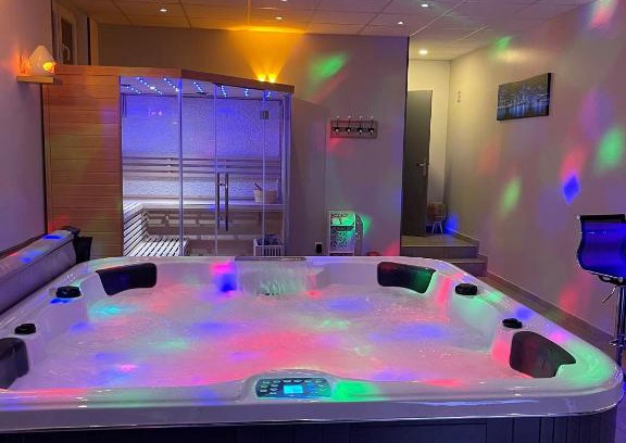 Saint-Dizier Apartment | Loft privatif avec jacuzzi et sauna