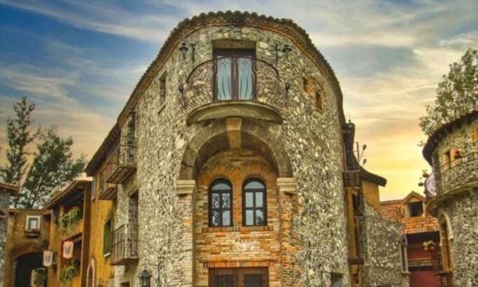 Santeagueda House | Loft River