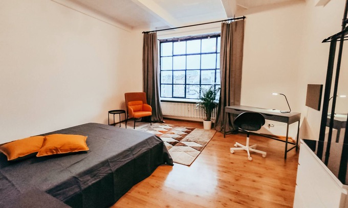 Wilmersdorf Apartment | Loft46 - Historic fabric loft in the city center!