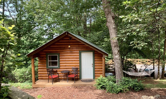 Dahlonega Cabin | Log Cabin in North Georgia Mountains