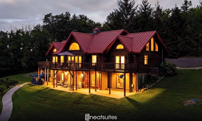 Dry Ridge House | Log Home on Williamstown Lake - Near Ark!