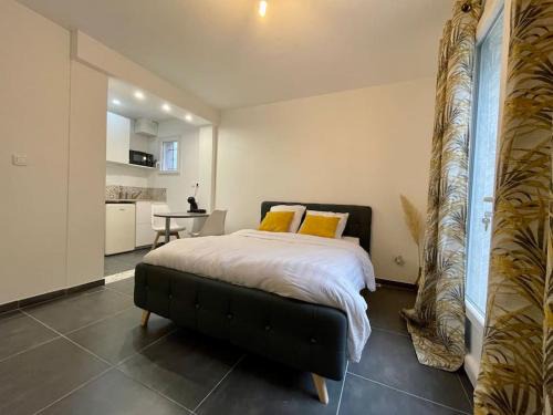 Ollioules Apartment | Logement cosy cuisine/terrasse/BBQ