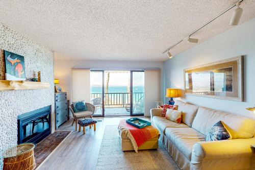 Maple City Apartment | Loggers Run 23/24
