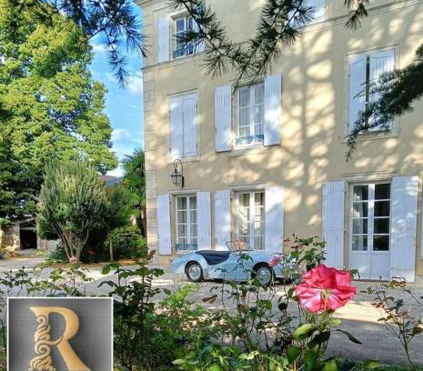 Saivres Villa | Logis de Russay
