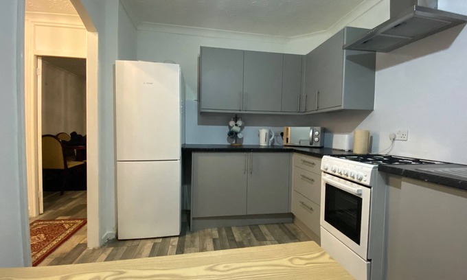 Poplar House | London Charm - 3 Bedroom House Near Canary Wharf