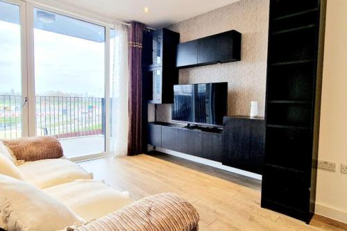 Bromley North Apartment | London - Stunning Riverside Apartment