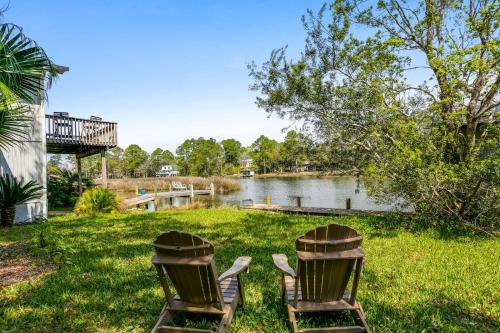 Ono Island House | Lone Palm on the Bayou