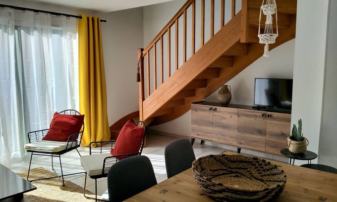 Locmaria-Grand-Champ House | Longère de Charme à la Campagne