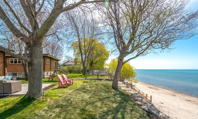 Hamilton Cottage | Long Beach Log Cabin