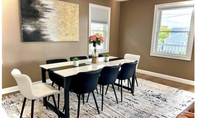 Long Beach House | Long Beach NY Modern Retreat, Walk to the Beach