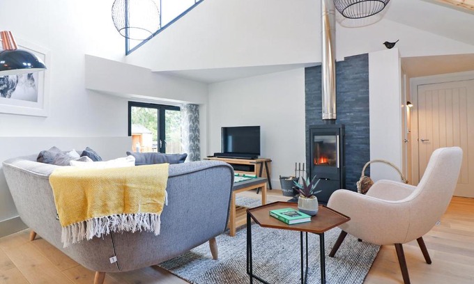 Falmouth House | Long House, Boskensoe Barns