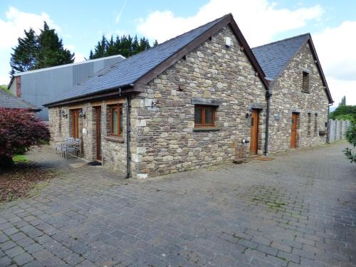 Gilwern House | Longside