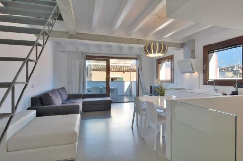 La Llotja-Born Apartment | Lonja Suites Apartments