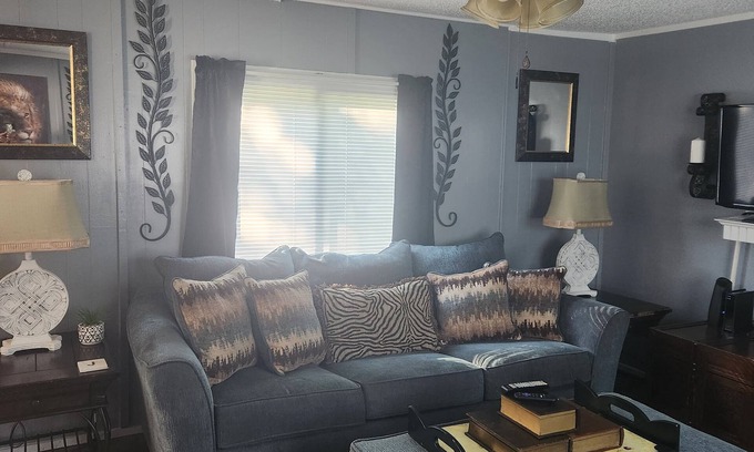 Westgate House | Looking for a peaceful escape. Step inside and be greeted by a cozy atmosphere.