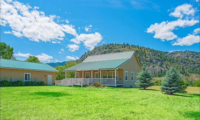 Loomis House | Loomis Lookout