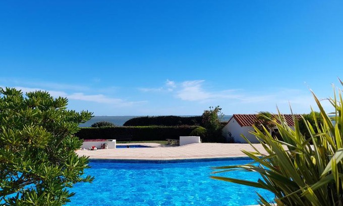 Pornic House | Loralistudios, Maison en bord de mer