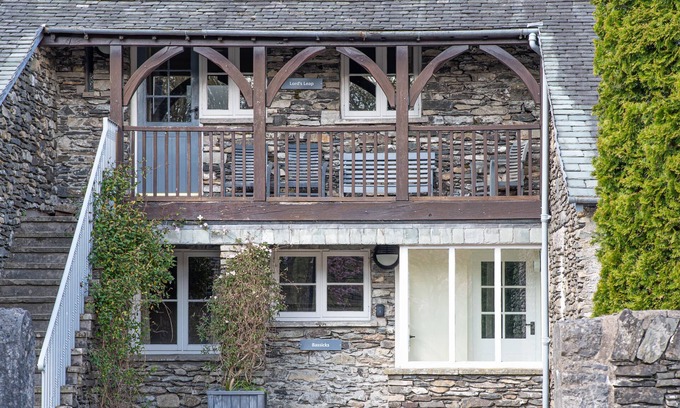 Graythwaite Apartment | Lords Leap - sleeps 8 guests in 4 bedrooms