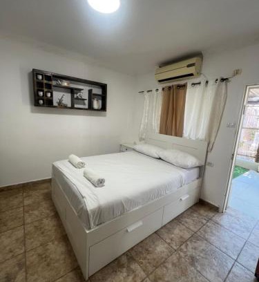 Neve Zohar Cabin | Loren Village