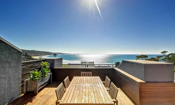 Lorne Hotel | Lorne Beachfront Accommodation